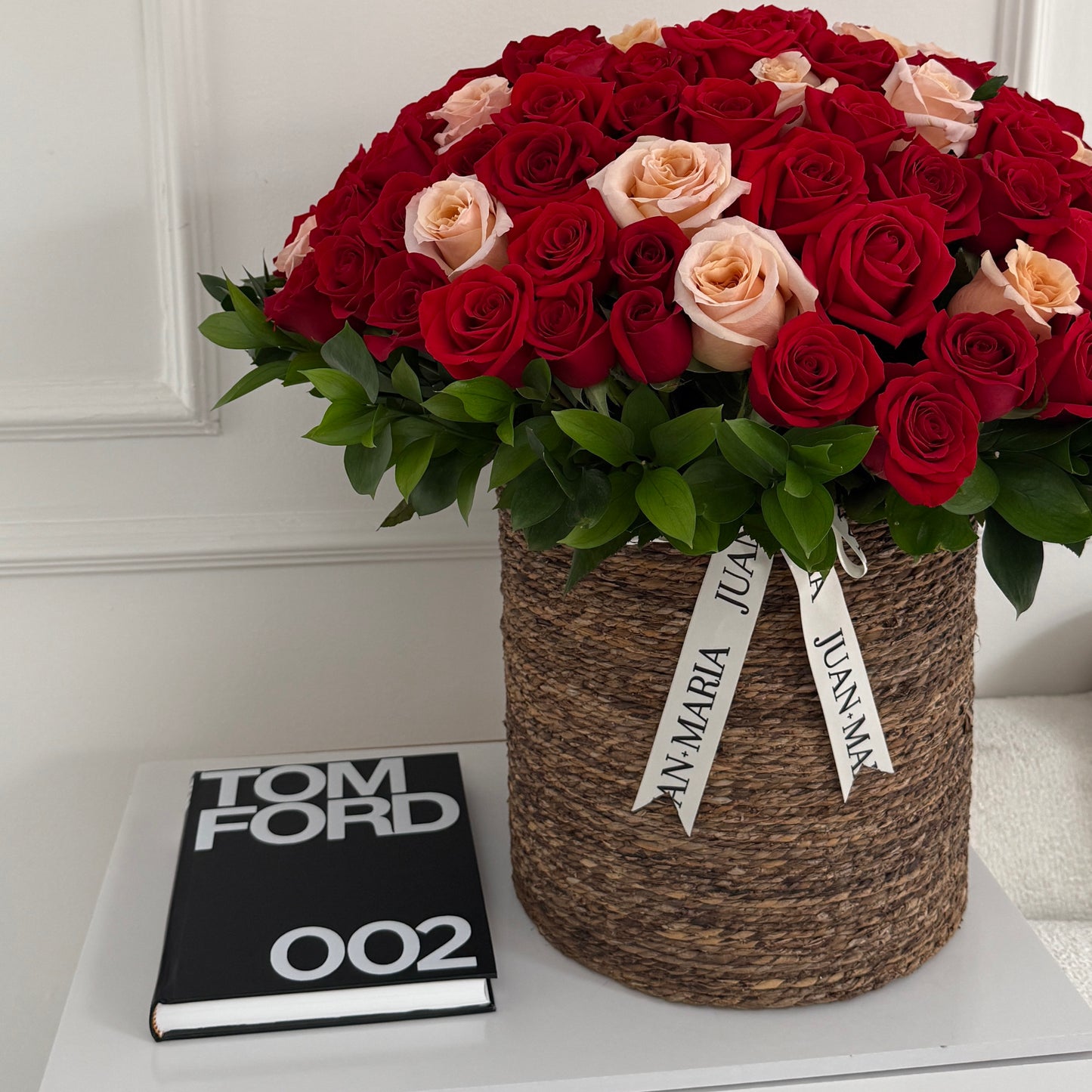 Libro Decorativo Artesanal Tom Ford