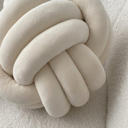 Cojín Nudo Crema