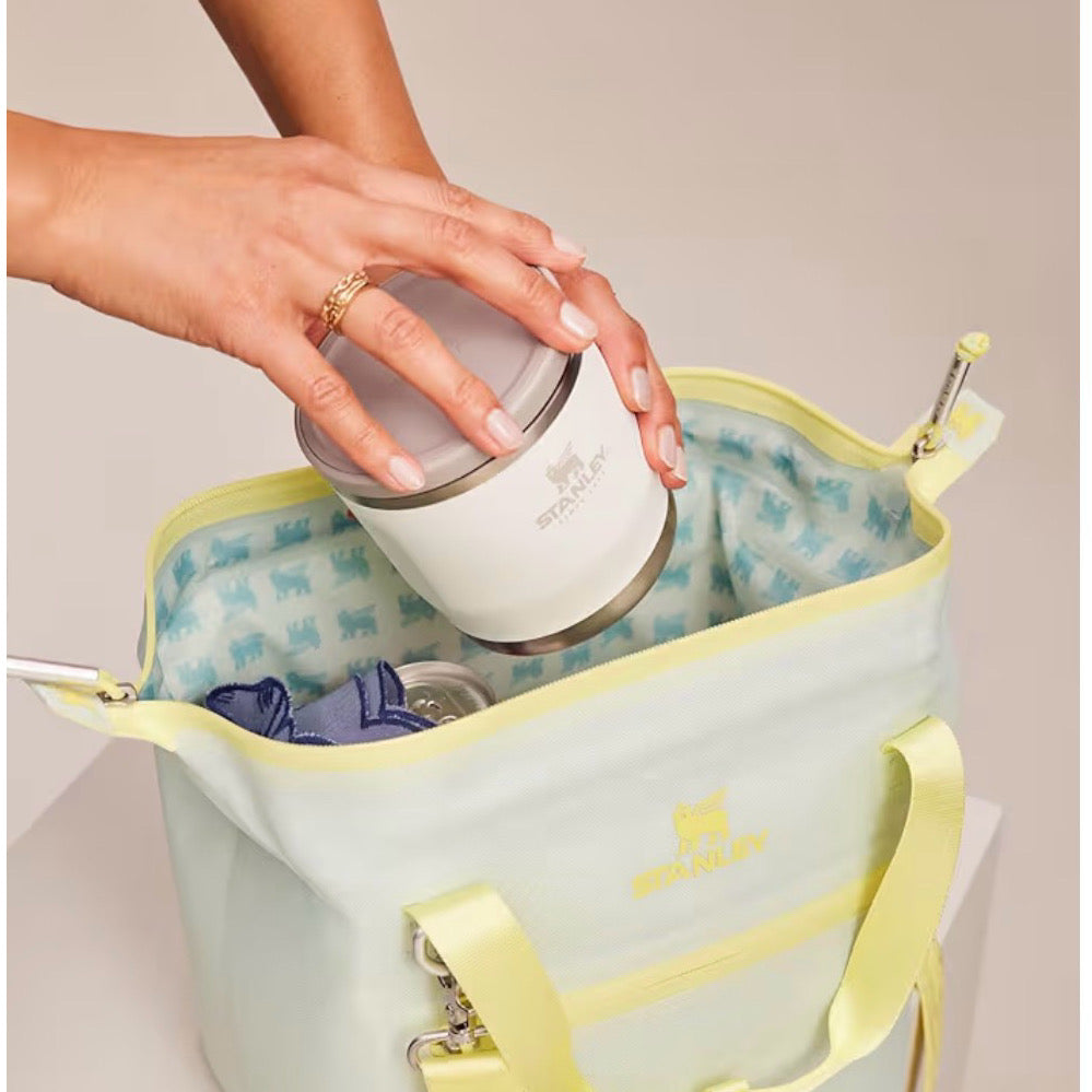 Lonchera Stanley Julienne