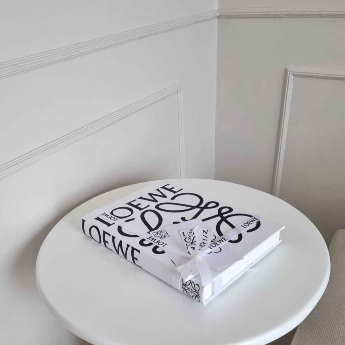 Libro Decorativo Loewe